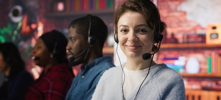 How 24/7 Customer Support Improves First Call Resolution Rates